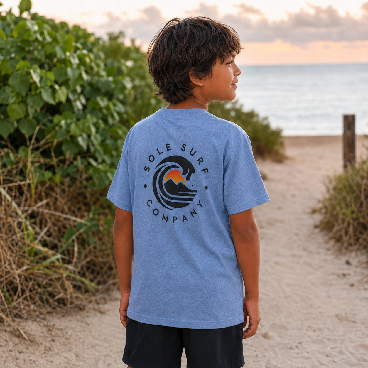 Kinder Dunkles Logo T-Shirt