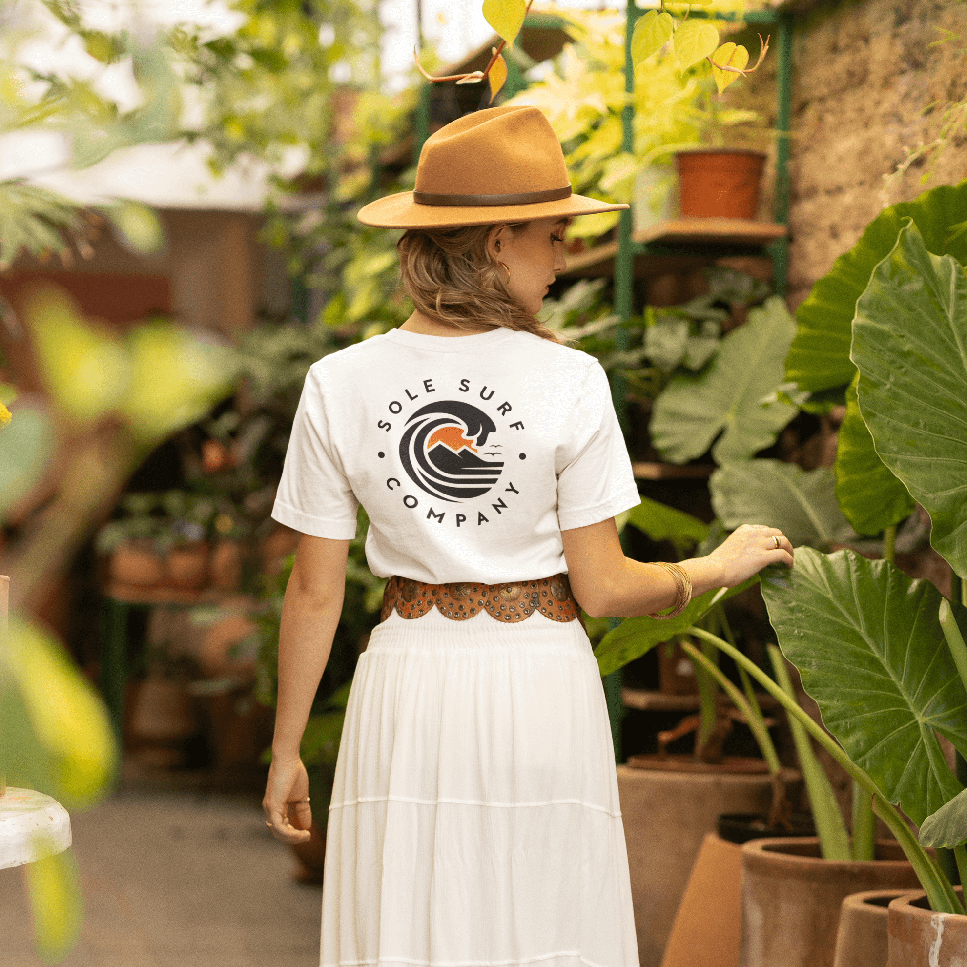 womens boxy logo tee - Trendy & Comfortable